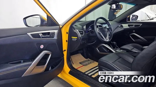 Hyundai Veloster 2017 — фото 13