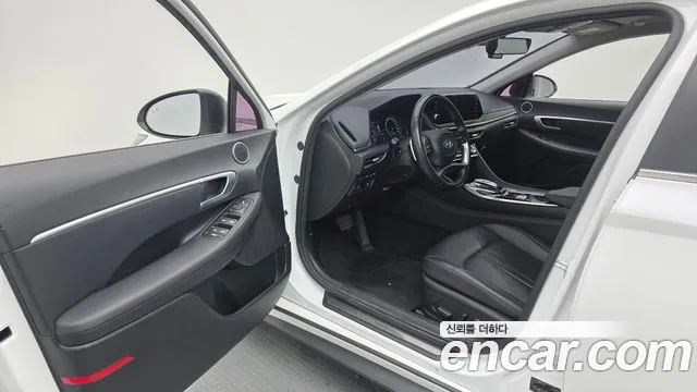 Hyundai Sonata 2021 — фото 10