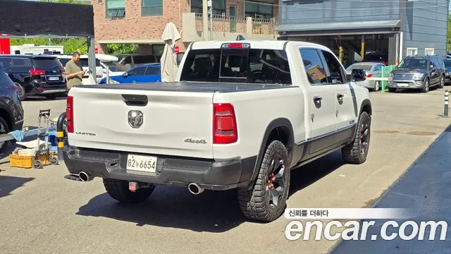 Dodge Ram Pick Up 2019 — фото 1