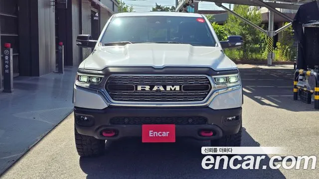 Dodge Ram Pick Up 2019 — фото 2