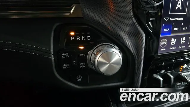 Dodge Ram Pick Up 2019 — фото 11
