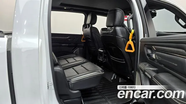 Dodge Ram Pick Up 2019 — фото 16