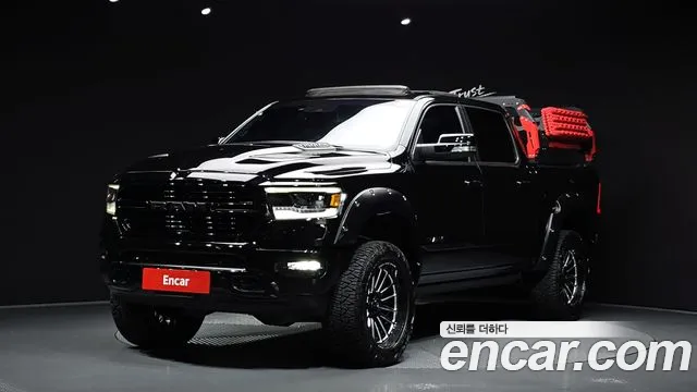 Dodge Ram Pick Up 2019 — фото 1