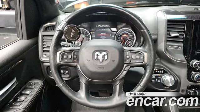 Dodge Ram Pick Up 2019 — фото 19