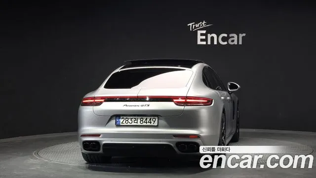 Porsche Panamera 2019 — фото 4