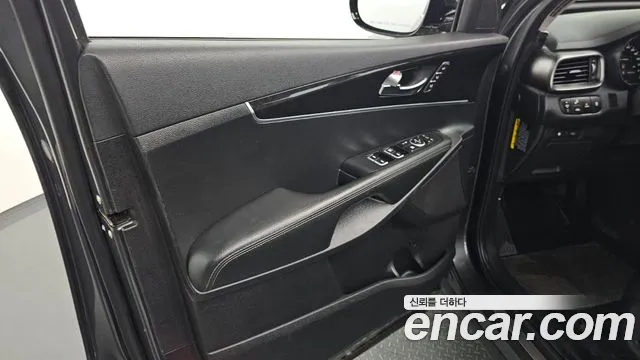 Kia Sorento 2015 — фото 14