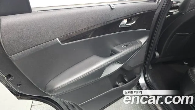 Kia Sorento 2015 — фото 15