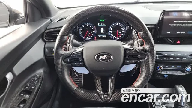 Hyundai Veloster 2022 — фото 18