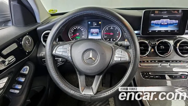 Mercedes-Benz C-Class 2016 — фото 13