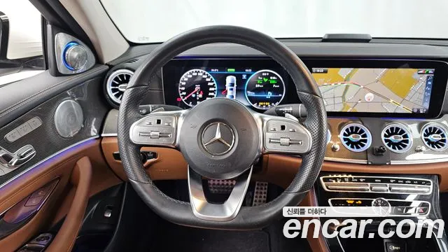 Mercedes-Benz E-Class 2019 — фото 19