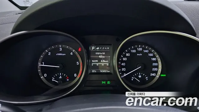 Hyundai Santafe 2016 — фото 11