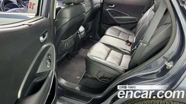 Hyundai Santafe 2016 — фото 18