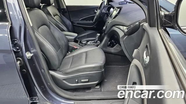 Hyundai Santafe 2016 — фото 16