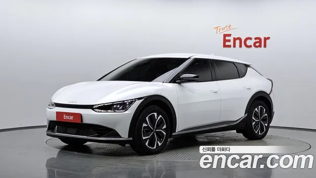 Kia EV6 2022 — фото 1