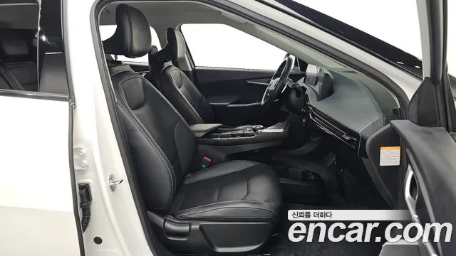 Kia EV6 2022 — фото 17
