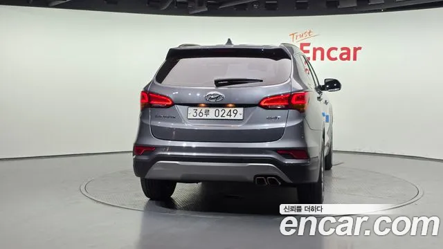 Hyundai Santafe 2016 — фото 4