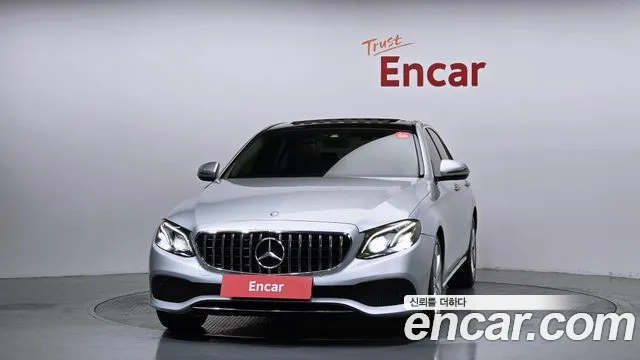Mercedes-Benz E-Class 2017 — фото 3