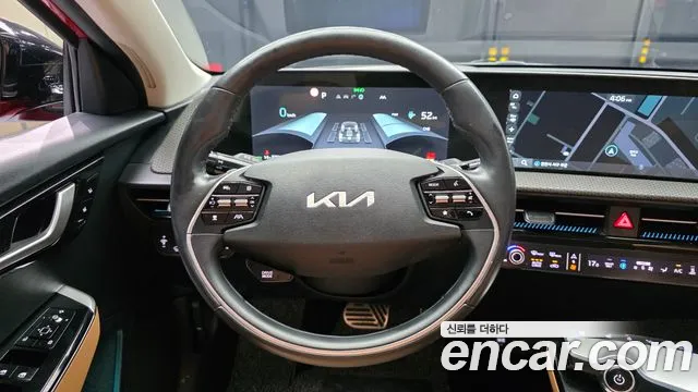 Kia EV6 2022 — фото 19