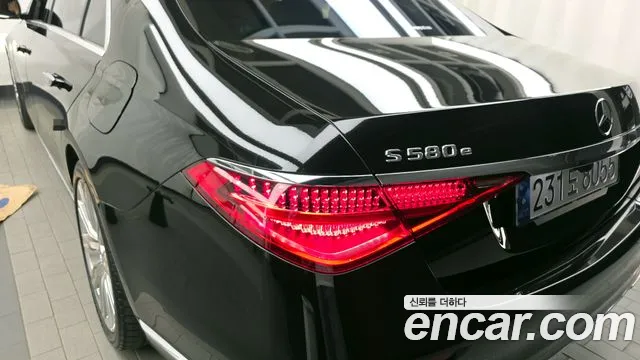Mercedes-Benz S-Class 2023 — фото 8