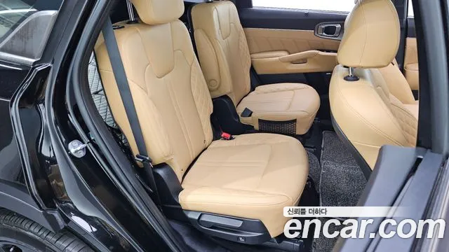Kia Sorento 2023 — фото 18