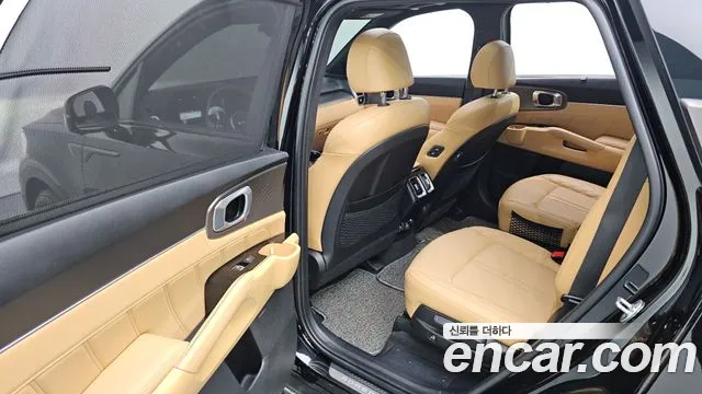Kia Sorento 2023 — фото 16