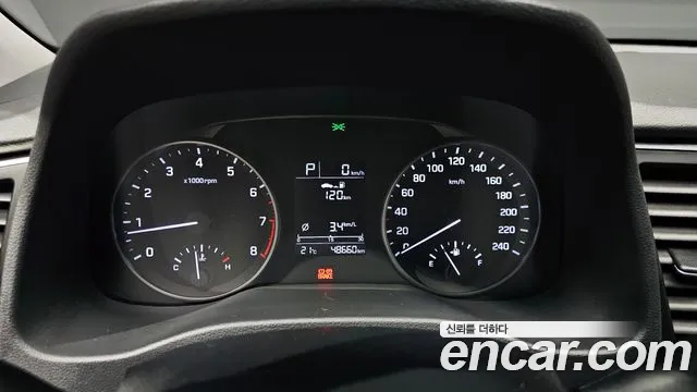 Hyundai AVANTE 2016 — фото 11