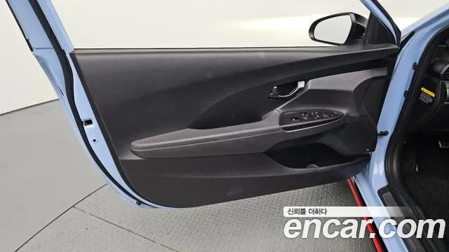 Hyundai Veloster 2019 — фото 14