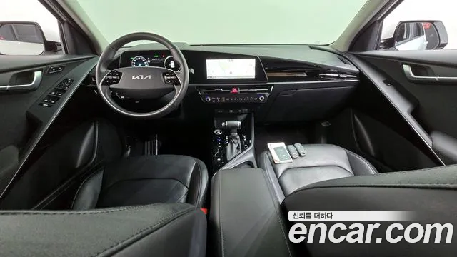 Kia Niro 2022 — фото 10