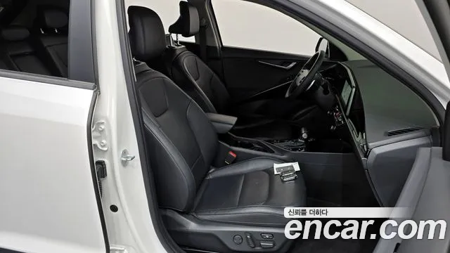 Kia Niro 2022 — фото 16