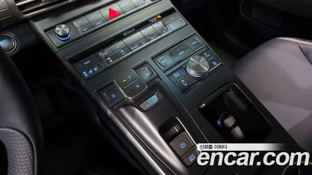 Hyundai Nexo 2023 — фото 12