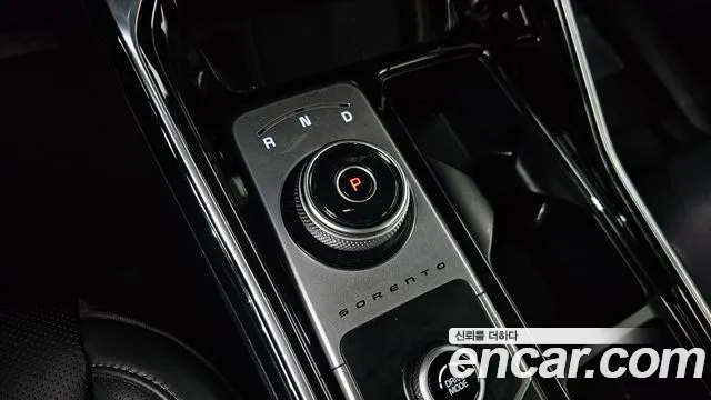 Kia Sorento 2023 — фото 9