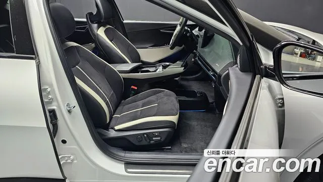 Kia EV6 2025 — фото 10