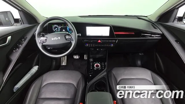 Kia Niro 2022 — фото 10