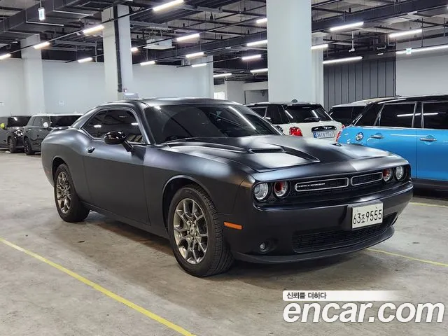 Dodge Challenger 2017 — фото 3