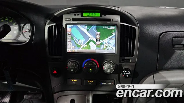 Hyundai Starex 2015 — фото 11