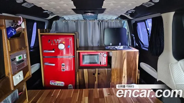 Hyundai Starex 2015 — фото 16