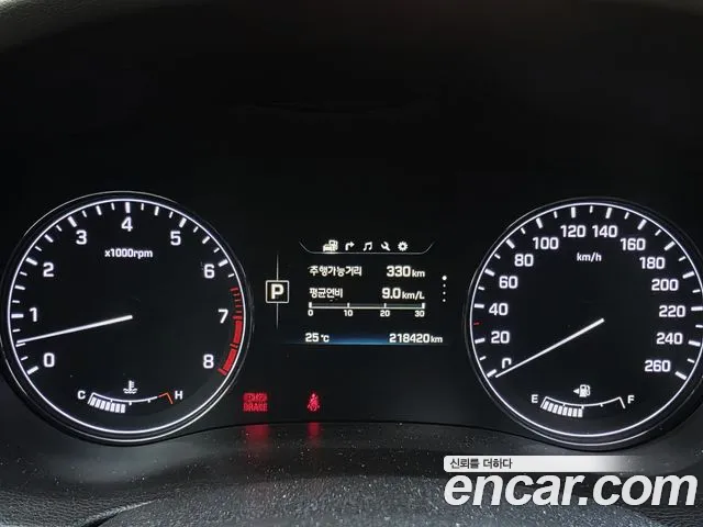 Hyundai Genesis 2016 — фото 12