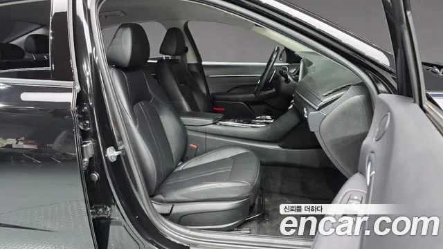 Hyundai Sonata 2022 — фото 16