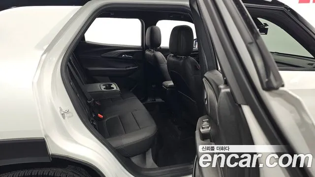ChevroletGMDaewoo Trailblazer 2022 — фото 11