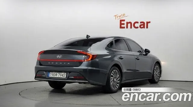 Hyundai Sonata 2023 — фото 2
