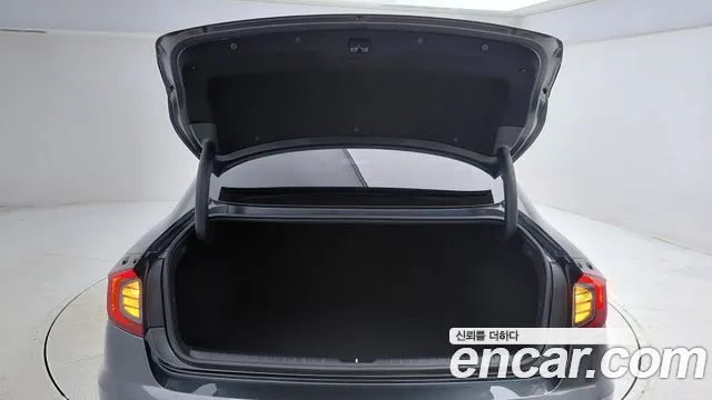 Hyundai Sonata 2023 — фото 18