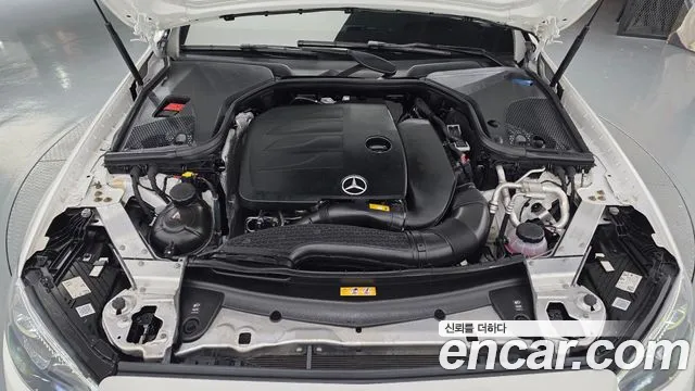 Mercedes-Benz E-Class 2021 — фото 6