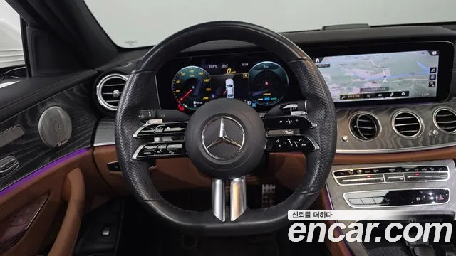 Mercedes-Benz E-Class 2021 — фото 20