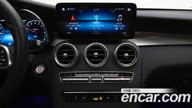 Mercedes-Benz GLC-Class 2021 — фото 17