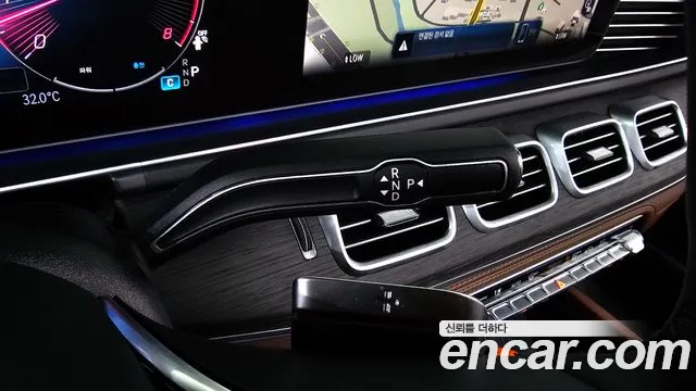 Mercedes-Benz GLE-Class 2025 — фото 12