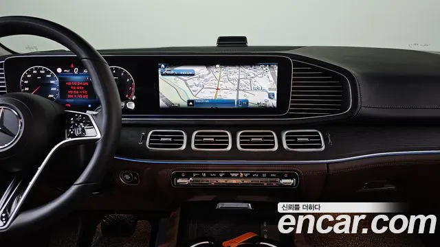 Mercedes-Benz GLE-Class 2025 — фото 18