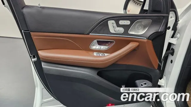 Mercedes-Benz GLE-Class 2025 — фото 14