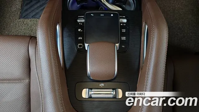 Mercedes-Benz GLE-Class 2025 — фото 37