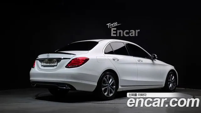 Mercedes-Benz C-Class 2017 — фото 2