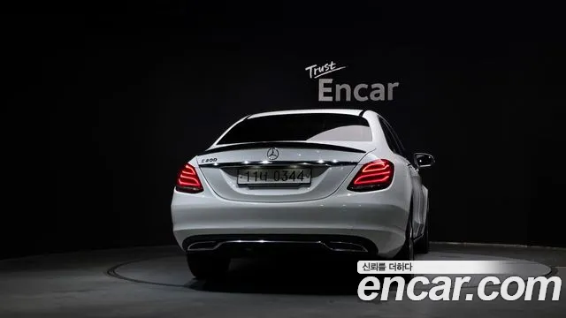 Mercedes-Benz C-Class 2017 — фото 4